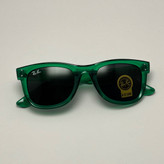 عینک آفتابی ریبن ویفرر شیشه سنگ سبز به همراه پک کامل ریبن Rayban WAYFARER RB 0502S