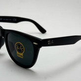 عینک آفتابی ریبن ویفرر شیشه سنگ مشکی که همراه پک کامل ریبن Rayban WAYFARER RB 2140 سایز 54