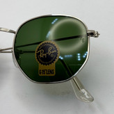 عینک ریبن هگزونال شیشه سنگ سبز فریم نقره ای به همراه پک کامل ریبن کد Rayban RB 3548