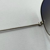 عینک ریبن خلبانی شیشه سنگ آبی هایلایت فریم نقره ای به همراه پک کامل ریبن Rayban RB 3025