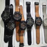 ساعت هابلوت Hublot کیفیت عالی بند و قفل اصلی با کارت گارانتی و ضمانت کیفیت و جعبه ارسال به کل کشور در رنگبندی متنوع