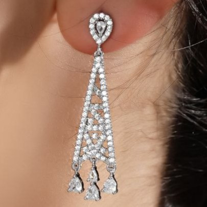 گوشواره جواهری نگین کاری طرح خوشه گندم تنوع طرح رنگ کاملا ثابت کد mp (پس کرایه)