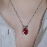 گردنبند و آویز پلاک آبکاری نقره نگین سواروسکی طرح نگین سفید و آبی تنوع طرح رنگ ثابت کد vn (پس کرایه)