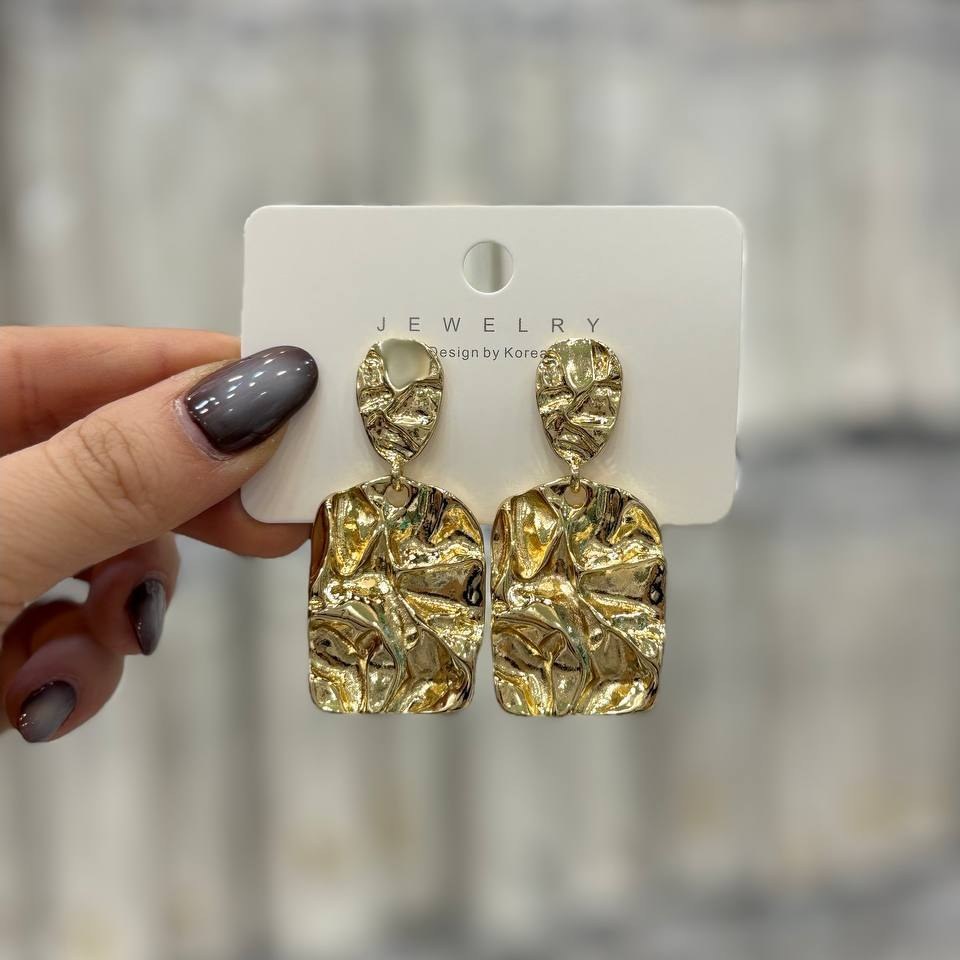 گوشواره فشن زنانه و دخترانه مینیمال دفرمه حلزونی رنگ ثابت تنوع مدل کدgy
