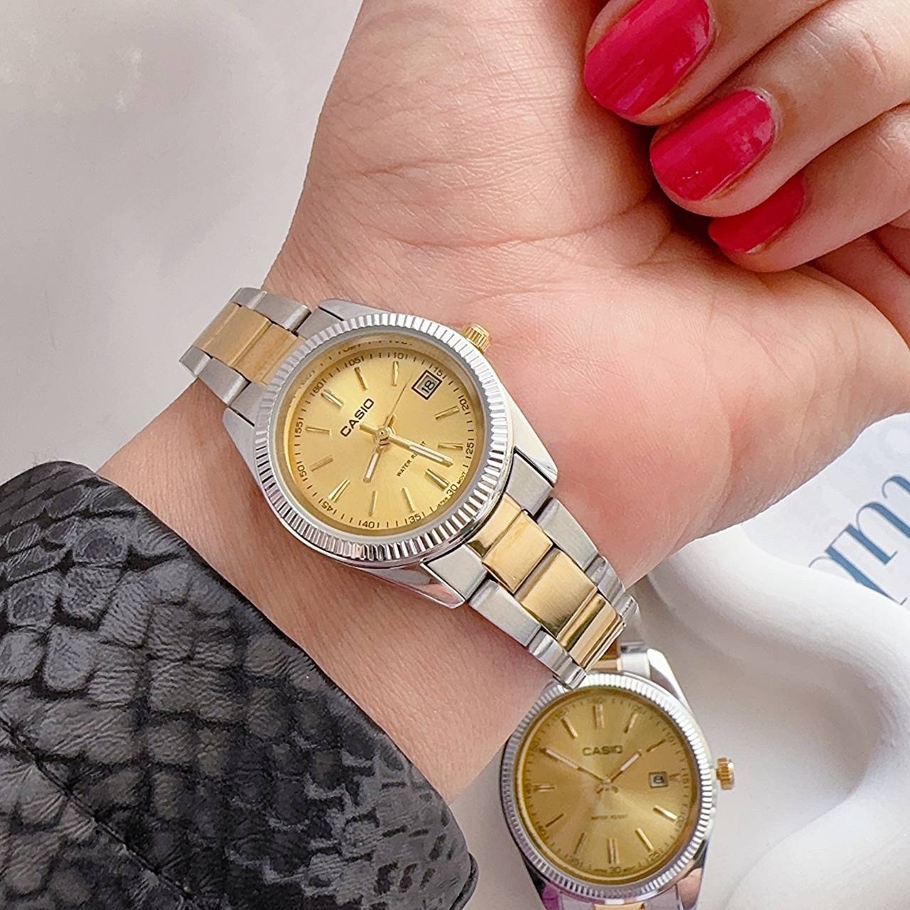ست ساعت مچی زنانه و مردانه قیمت ست کاسیو استیل تاریخدار موتور ژاپن مارک معروف CASIO نمونه درجه یک ارسال رایگان