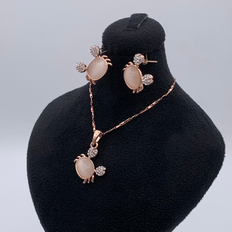 نیم ست زنانه کلیو مدل خرچنگ کد KYSETNIM235