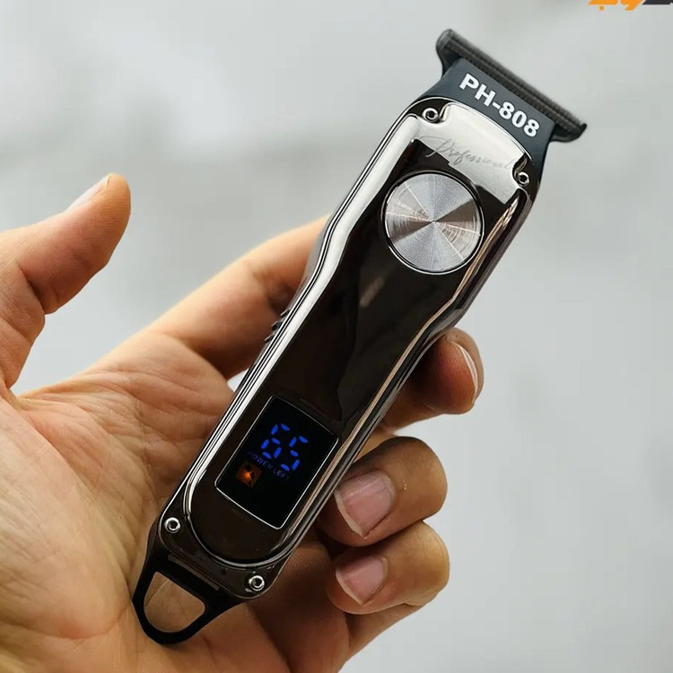 خطزن صفرزن فیلیپس مدل PH 808 مخصوص اصلاح موهای سر و صورت اقایون جنس بدنه فلزی دارای طراحی شیک و زیبا