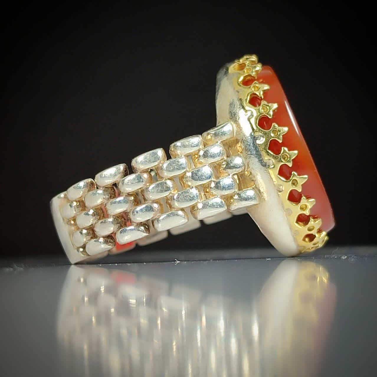 خرید انگشتر عقیق قرمز طرح رولکسی با حکاکی یابقیهالله؛ تلفیق شکوه و معنویت کد 2183