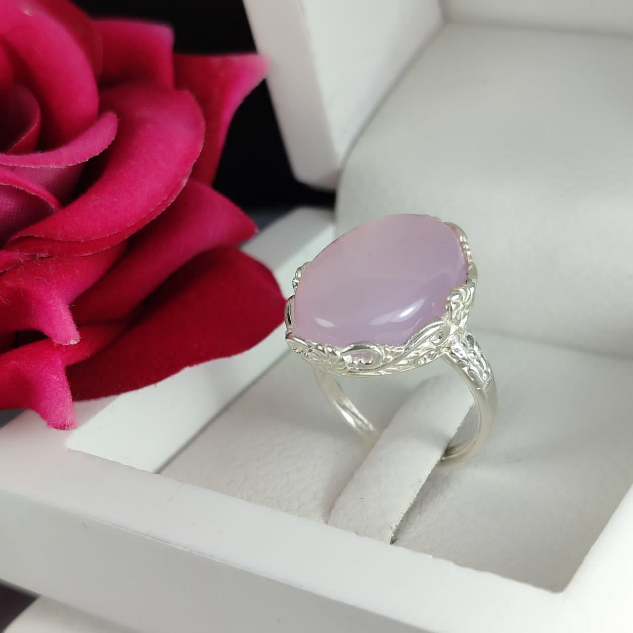 خرید انگشتر نقره عقیق سوسنی زنانه شاهکارِ رنگ و لطافت کد 1916