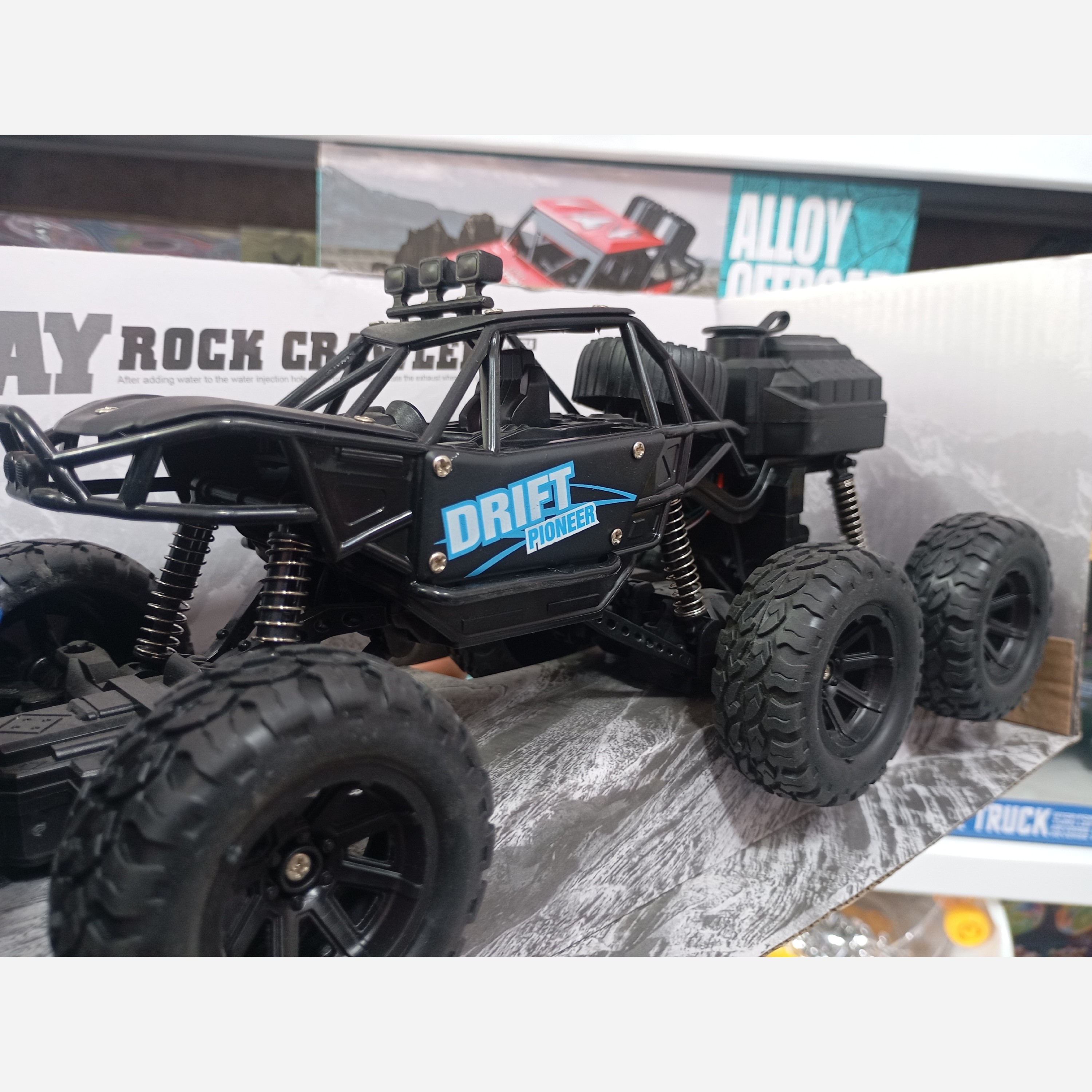 ماشین کنترلی آفرود شارژی دوزا شش چرخ کادویی اسباب بازی پسرانه