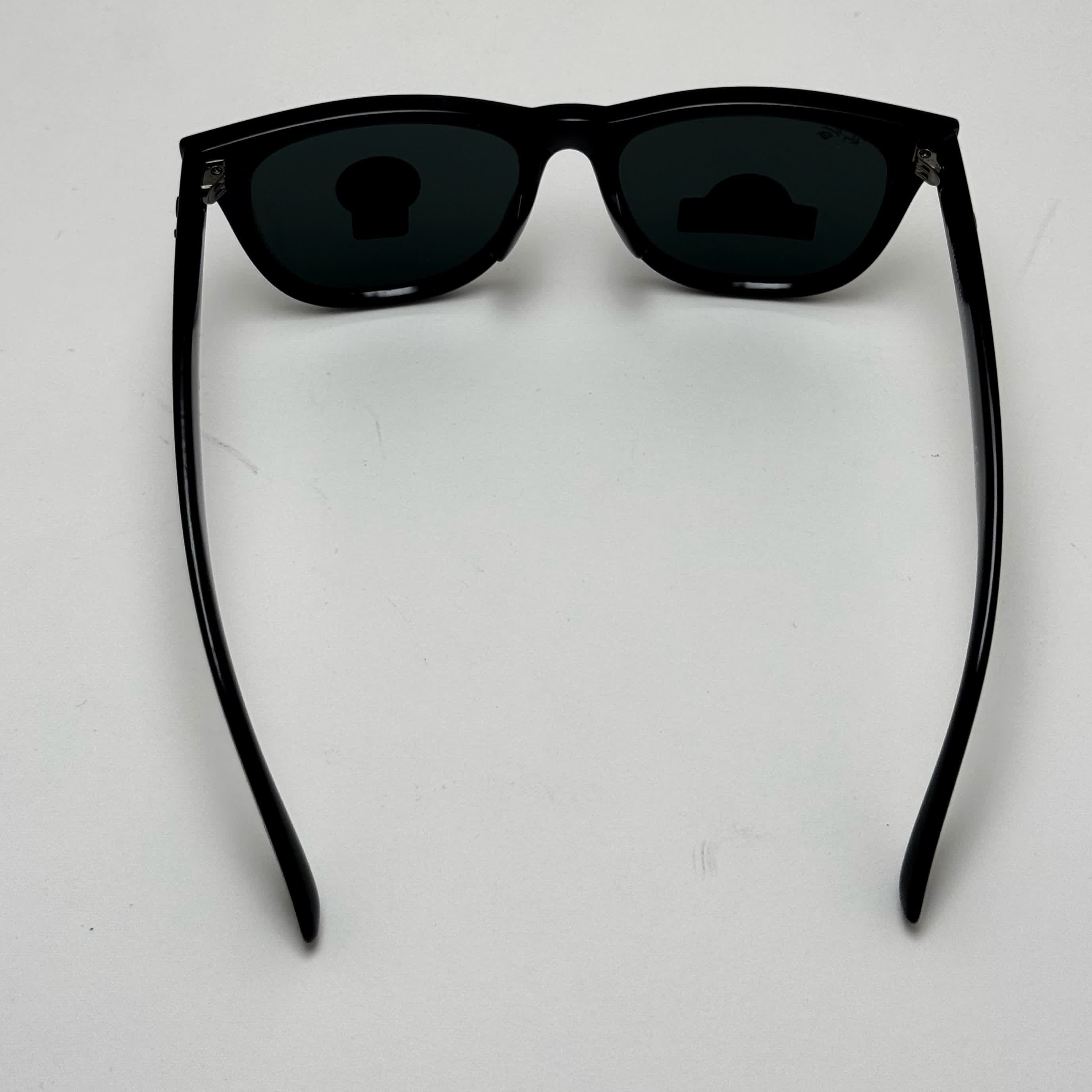 عینک آفتابی ریبن ویفرر شیشه سنگ مشکی براق به همراه پک کامل ریبن Rayban WAYFARER RB 2140 سایز 54 (ارسال رایگان)