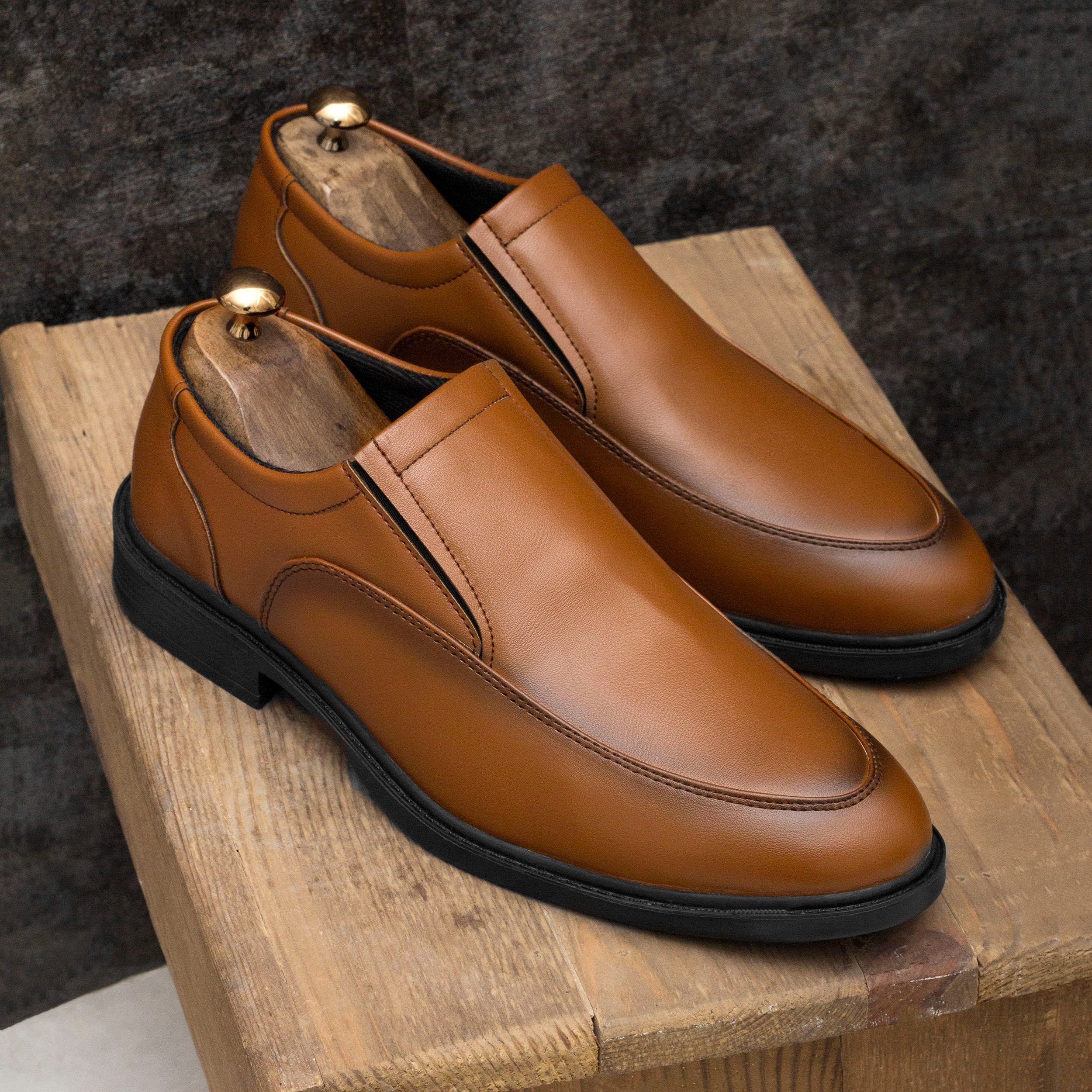 کفش مجلسی مردانه مدل قاپاق دار کشی رنگ عسلی پرفرووش